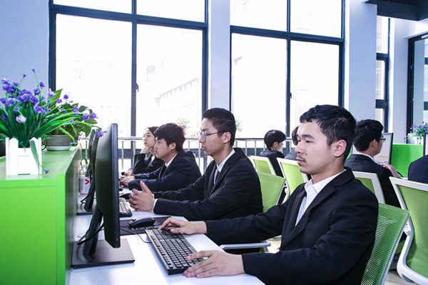 熱烈祝賀南京新華“青春風采，夢想起航” VR智能家居施工方案大賽成功舉辦