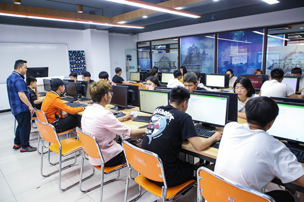 搞互聯(lián)網(wǎng)教育我們是認(rèn)真的，搞互聯(lián)網(wǎng)知識競賽我們也是認(rèn)真的！