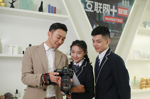 教學(xué)研發(fā)顯實(shí)力，新華互聯(lián)網(wǎng)科技五大<a href=http://njxh.cn target=_blank class=infotextkey>專業(yè)</a>特色學(xué)院亮點(diǎn)解析！