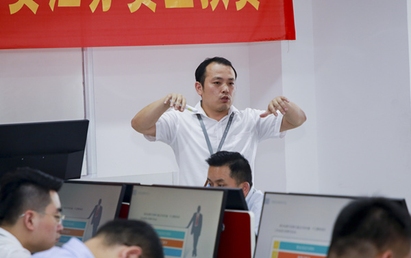 “新華·創(chuàng)新杯”項(xiàng)目化教學(xué)創(chuàng)新大賽，為“技能+實(shí)踐”教學(xué)助力！