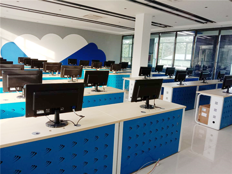 新華互聯(lián)網(wǎng)科技強(qiáng)勢(shì)入駐華北區(qū)，助推內(nèi)蒙古互聯(lián)網(wǎng)產(chǎn)業(yè)發(fā)展