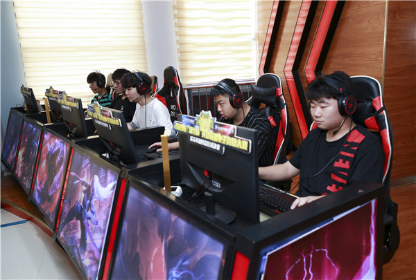 2019年“新華杯”英雄聯(lián)盟電子競技大賽皖蘇贛湘四省區(qū)域決賽順利舉行！