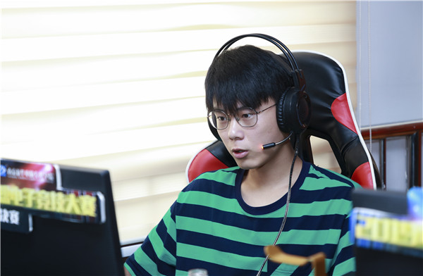 2019年“新華杯”英雄聯(lián)盟電子競技大賽皖蘇贛湘四省區(qū)域決賽順利舉行！