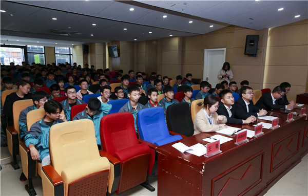 2019秋季新生階段課程結(jié)課答辯分享會(huì)圓滿落幕！