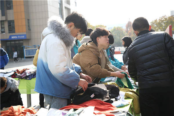 雙十二電商折扣哪家強(qiáng)？來看看魔創(chuàng)直播吧!