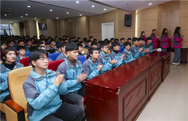 南京新華2019年度學(xué)生工作總結(jié)暨表彰大會(huì)圓滿落幕！