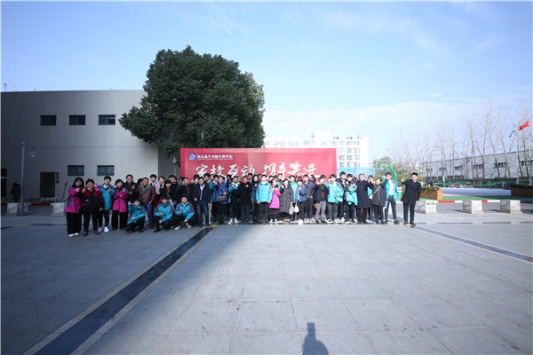 教學(xué)成果展示周，學(xué)子答辯各顯神通