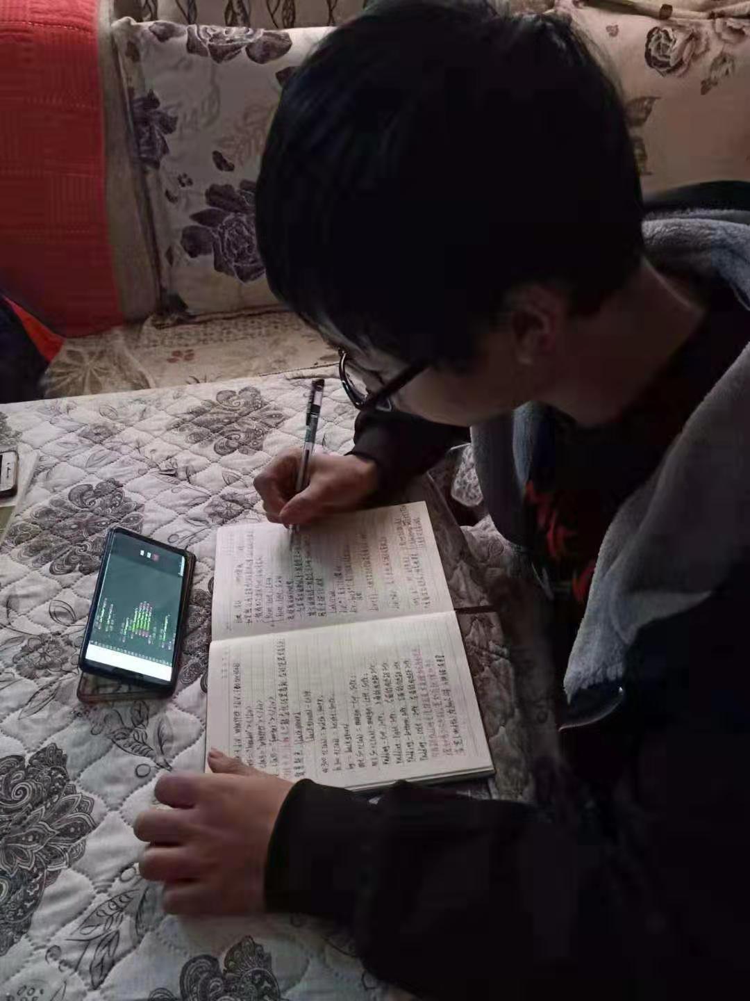 休假不休課，停課不停學，足不出戶在線學技術！