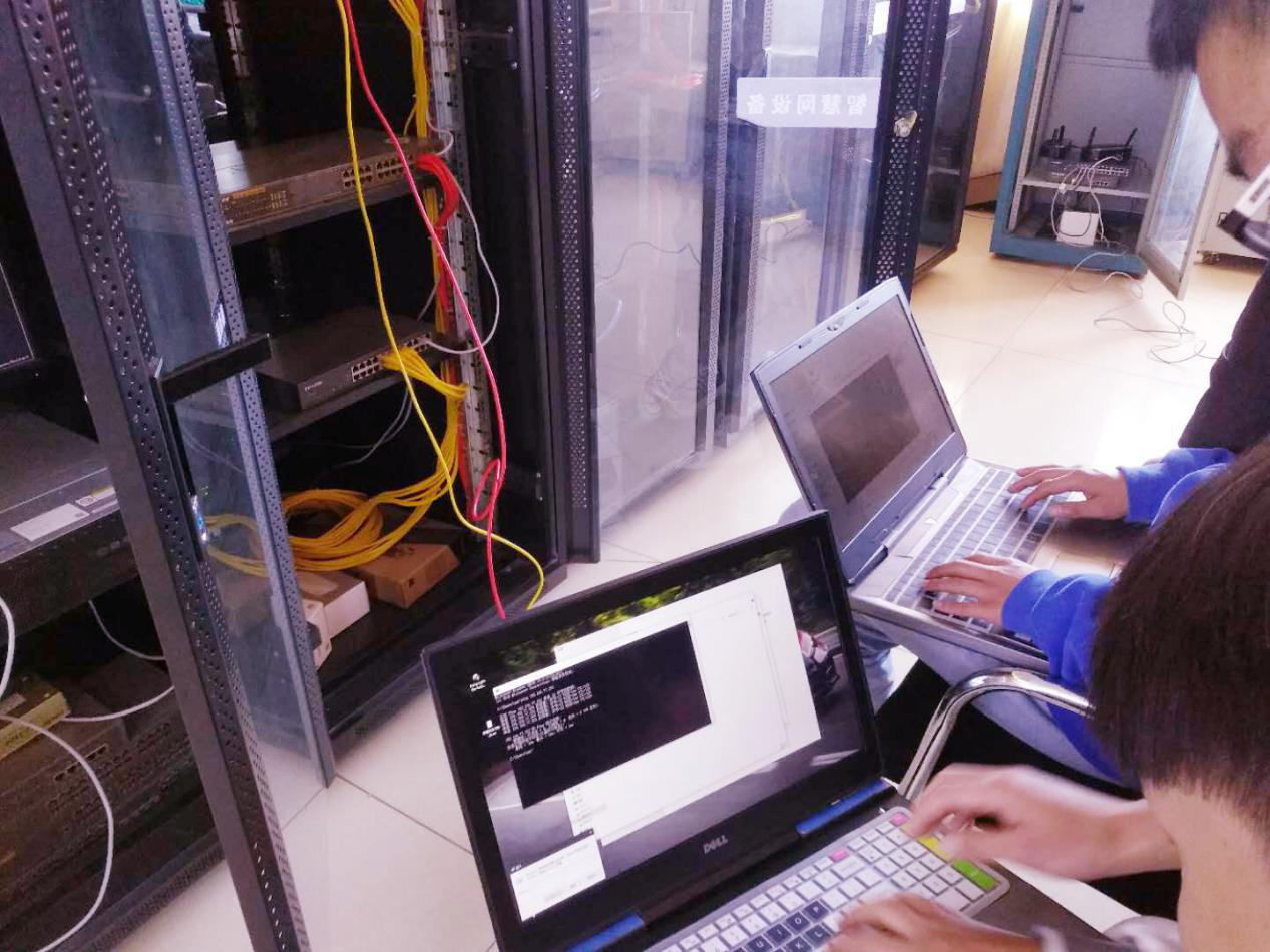 結(jié)伴來(lái)新華 一起創(chuàng)造精彩未來(lái)！