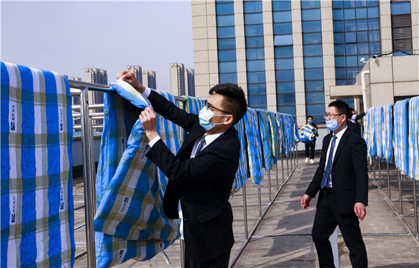 春暖花開 等你歸來(lái)丨開學(xué)倒計(jì)時(shí)，南京新華已經(jīng)準(zhǔn)備好了！