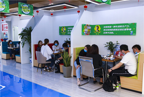 【南京新華五一試學營】試學火爆，歡迎新同學來到南京新華~