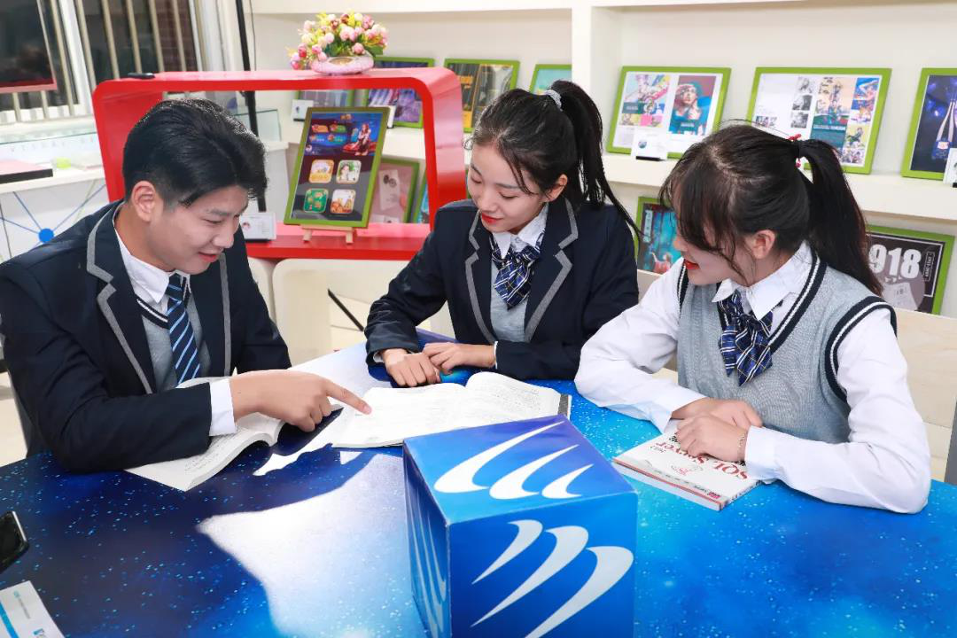 匠心實力筑造品牌教育！大品牌，更信賴！