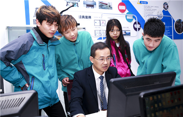 初中男生學(xué)什么<a href=http://njxh.cn target=_blank class=infotextkey>專業(yè)</a>好？