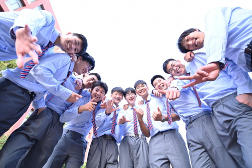 擇校期丨來新華電腦教育，好學校贏得好未來！