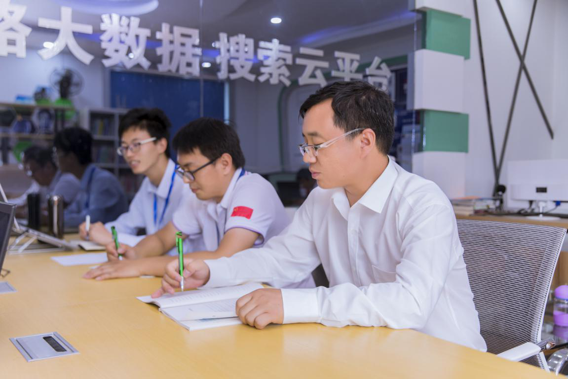 <a href=http://njxh.cn target=_blank class=infotextkey>專(zhuān)業(yè)</a>榜樣 | 砥礪前行 時(shí)代風(fēng)向！