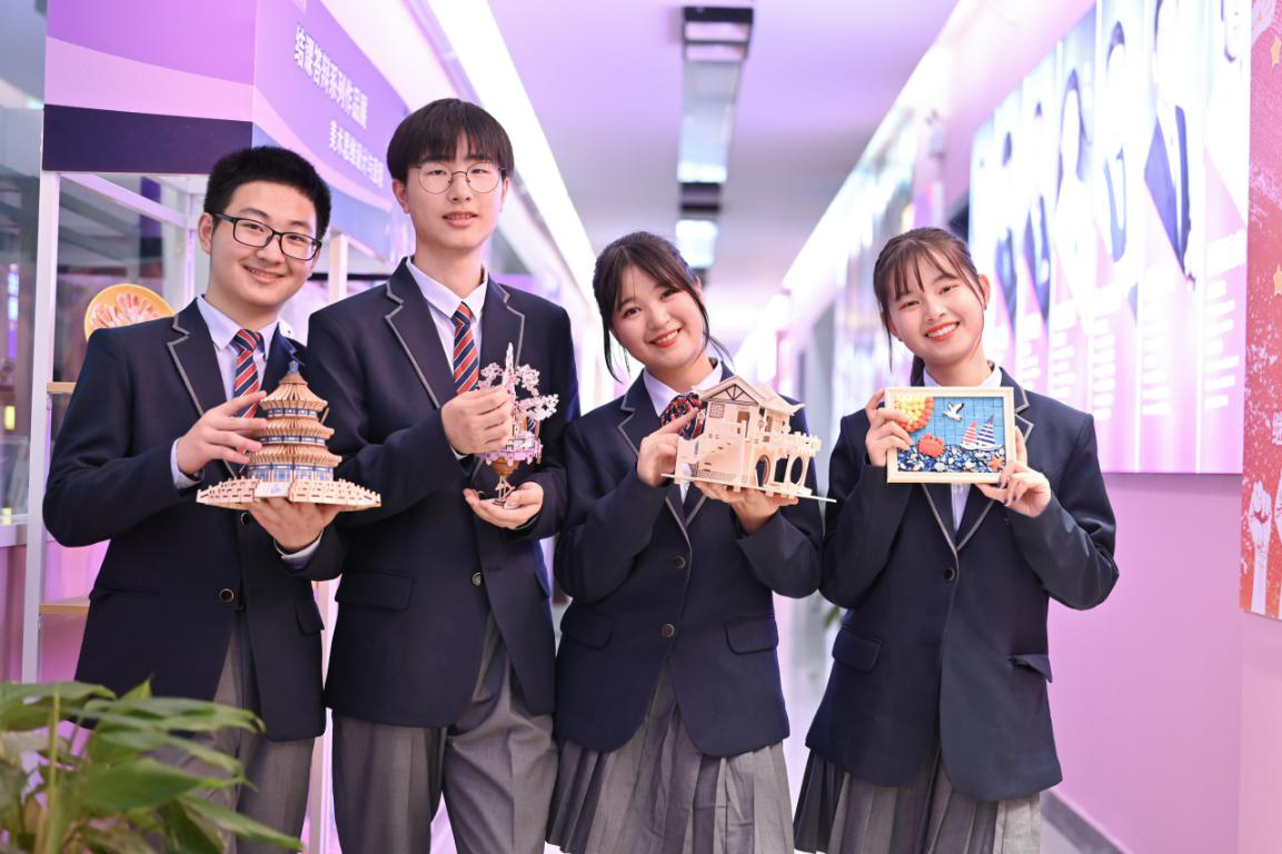 來新華學(xué)技術(shù)，技能+學(xué)歷+就業(yè)，多重保障！