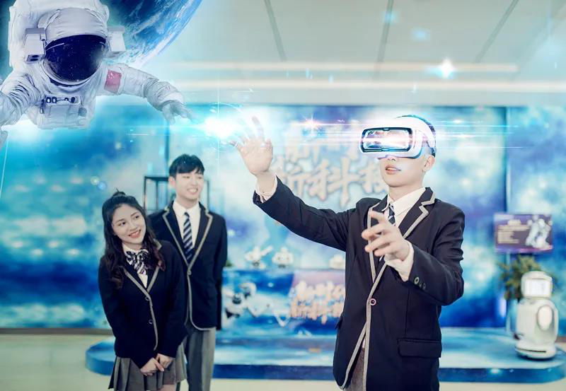 人人出彩 技能強(qiáng)國，新華邀你體驗(yàn)工匠精神