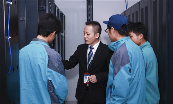 想學(xué)Linux，應(yīng)該怎么學(xué)？