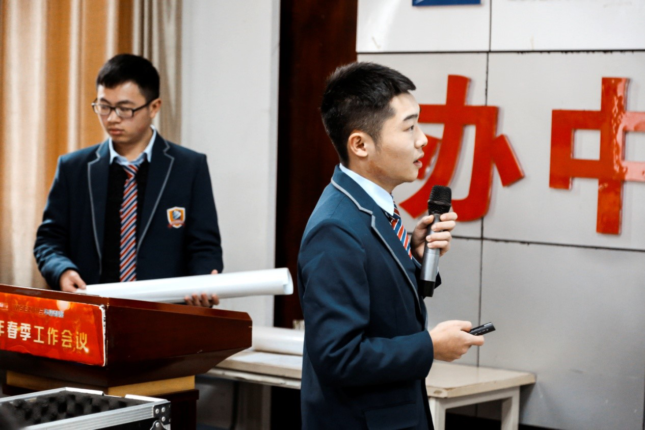 肩負(fù)職教強(qiáng)國(guó)重任，新華電腦學(xué)校升級(jí)“五項(xiàng)能力”培養(yǎng)互聯(lián)網(wǎng)高技能人才！