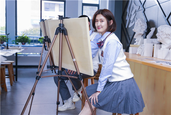 女生讀職業(yè)學(xué)校，學(xué)什么<a href=http://njxh.cn target=_blank class=infotextkey>專業(yè)</a>好就業(yè)