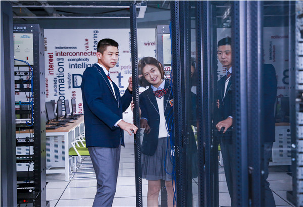 年后想轉(zhuǎn)行互聯(lián)網(wǎng)，可以做什么工作？