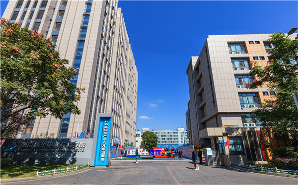 年后想換工作，什么技術(shù)有出路？