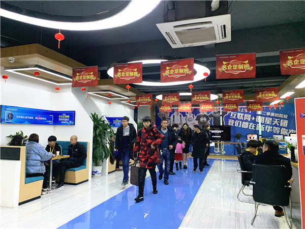 年前擇校，為啥家長都來南京新華實地考察？