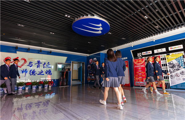 初中畢業(yè)生學(xué)什么<a href=http://njxh.cn target=_blank class=infotextkey>專(zhuān)業(yè)</a>好？