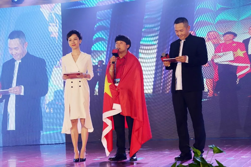 聚焦兩會 | 新華互聯(lián)網(wǎng)+教育助力鄉(xiāng)村振興！