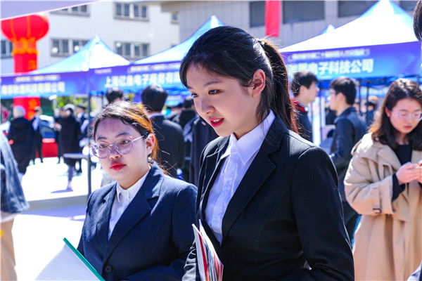 南京哪家技術(shù)學(xué)校好？南京新華專注培養(yǎng)互聯(lián)網(wǎng)人才