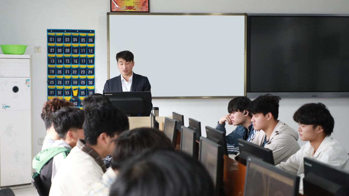 這個動漫火了！揭秘《新華小趣事》創(chuàng)作團隊背后的故事！