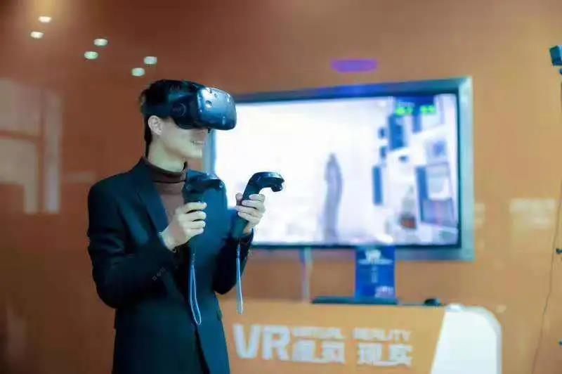 端午來(lái)新華，“粽”享互聯(lián)網(wǎng)新科技！