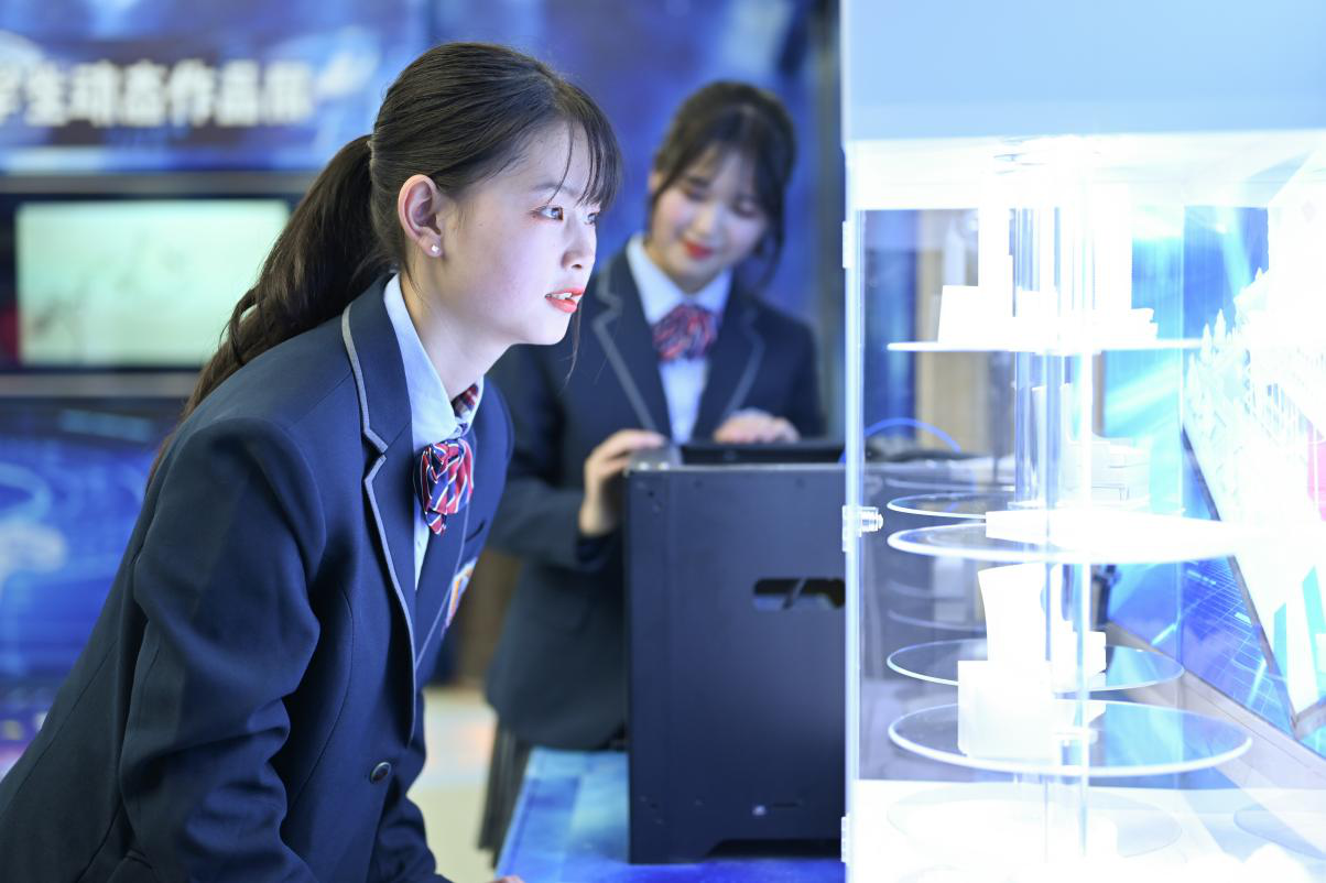 要搞大事情！6月23日盧東旭要去新華上學(xué)了！