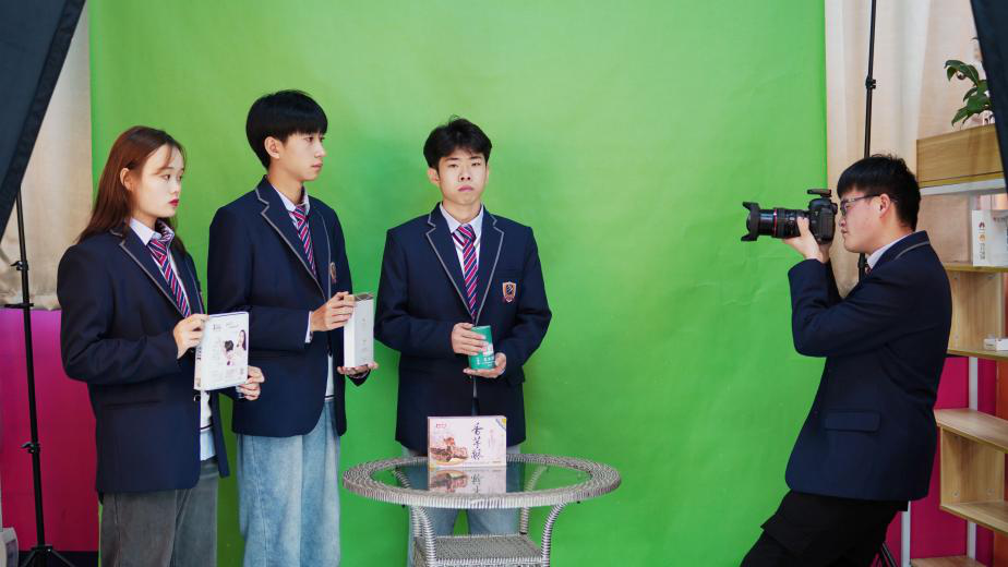 厲害了我的學(xué)姐！2021雙11直播PK龍虎榜