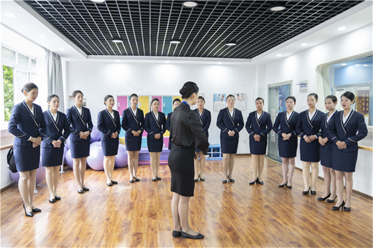 所有美眉注意了！十大適合女生學(xué)的<a href=http://njxh.cn target=_blank class=infotextkey>專業(yè)</a>