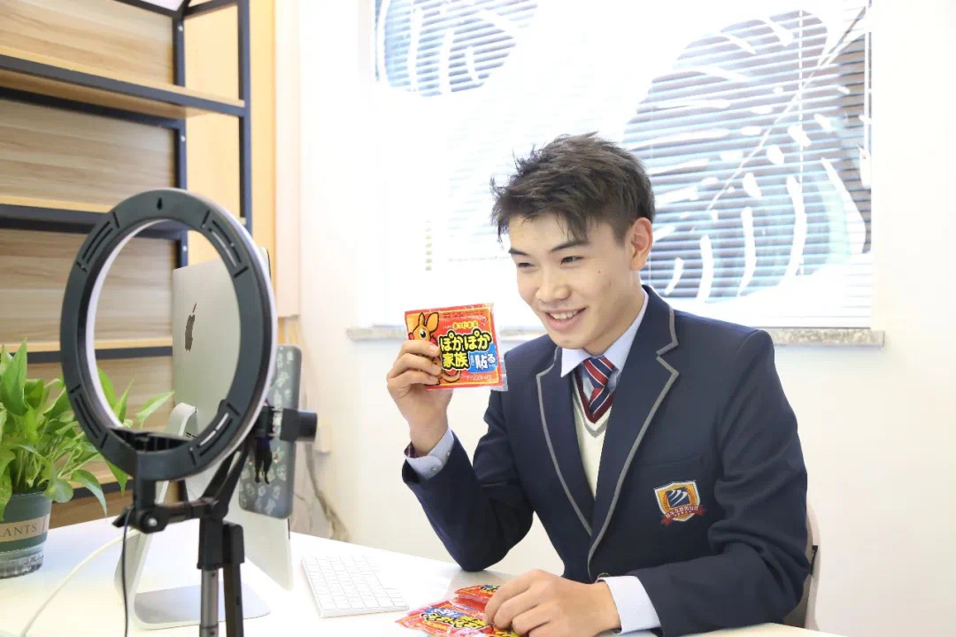 新職業(yè)“轉(zhuǎn)正”標(biāo)準(zhǔn)，互聯(lián)網(wǎng)營銷師初中畢業(yè)即可報名！