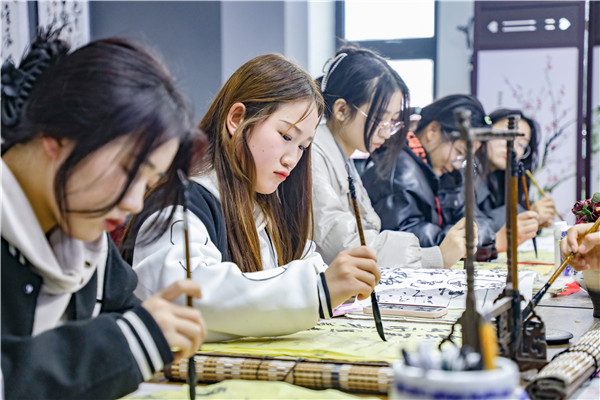 開學(xué)特輯|開學(xué)第一天，我們是這樣度過的