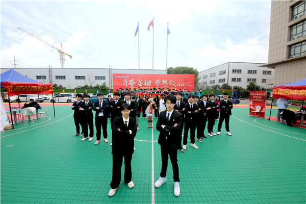 青春飛揚(yáng) 夢(mèng)想起航|南京新華2023年春季社團(tuán)招新大會(huì)開(kāi)始啦！