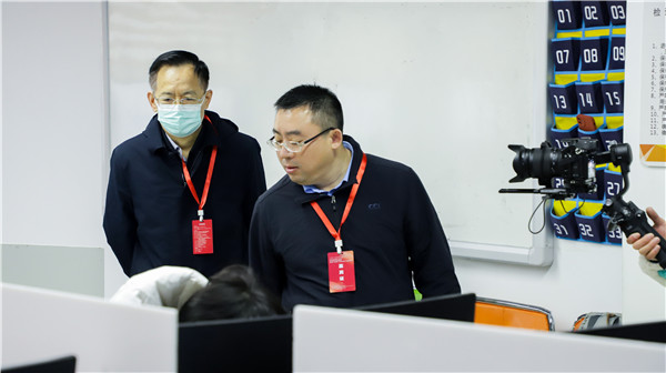 2022年江蘇省廣告行業(yè)設(shè)計(jì)制作職業(yè)技能競(jìng)賽暨全省“紫金獎(jiǎng)”公益?zhèn)鞑ピO(shè)計(jì)大賽在南京新華隆重舉行！