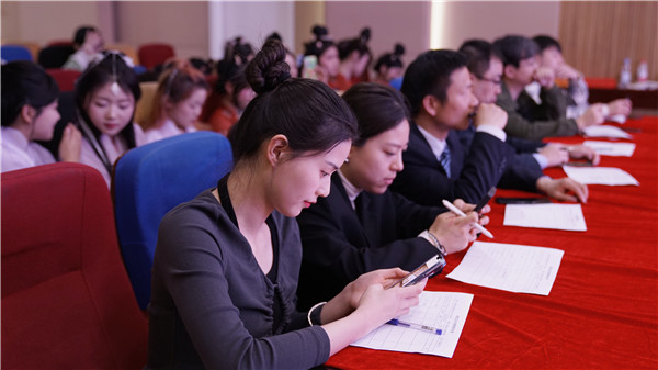 南京新華互聯網+美妝與形象設計<a href=http://njxh.cn target=_blank class=infotextkey>專業(yè)</a>結課答辯圓滿結束