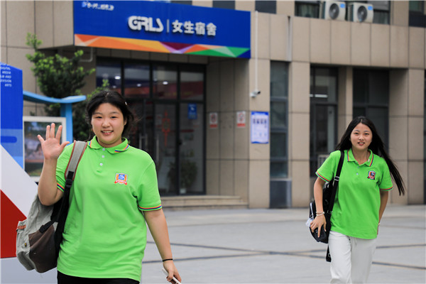 新生如期而至，南新校園再次生機勃發(fā)