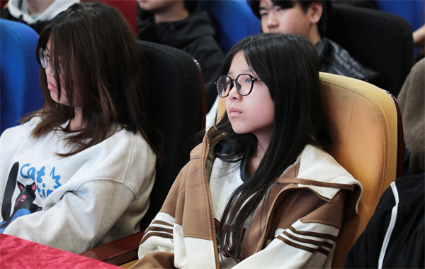 創(chuàng)新引領未來——智能時代設計師發(fā)展之路講座圓滿舉行