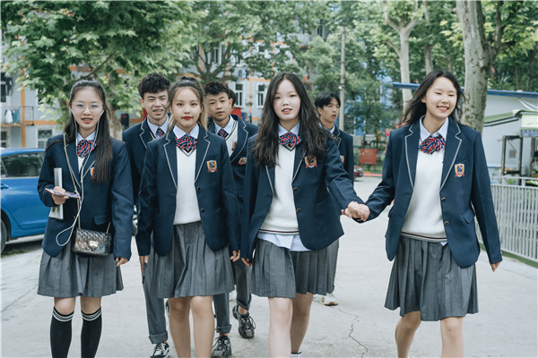 考不上高中怎么辦？女孩學(xué)點(diǎn)什么好