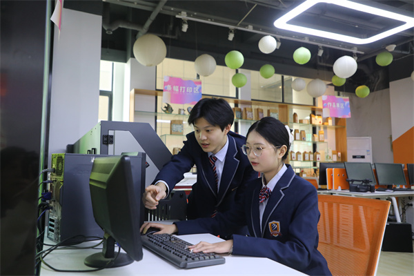 想學(xué)動(dòng)漫游戲設(shè)計(jì)，沒有基礎(chǔ)怎么辦？