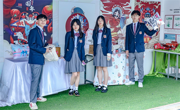 學(xué)電子競(jìng)技未來發(fā)展怎么樣？南京新華電腦學(xué)校引領(lǐng)潮流