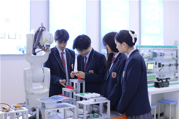 數(shù)字時(shí)代職業(yè)版圖重構(gòu)：五大前沿專(zhuān)業(yè)的前景與職業(yè)解碼